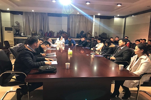 关于举、办首期老员工职业能力提升论坛