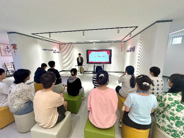 威廉希尔各团支部开展“国家安全·青春挺膺”主题团日活动